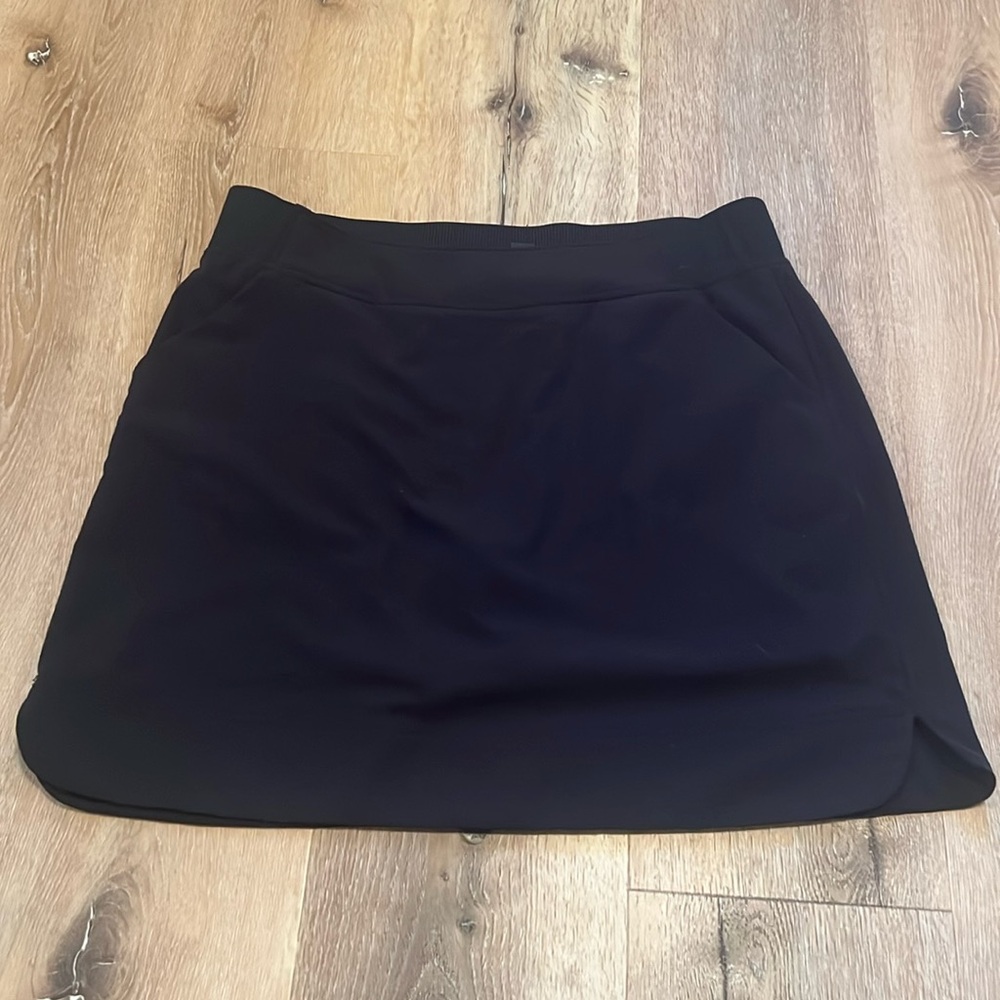 32 Cool Woman Black Skorts Skirt Activewear Medium